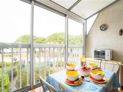 Holiday Home/Apartment - 4 persons -  - Port Camargue - 30240