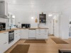 Image 5 - Kitchen