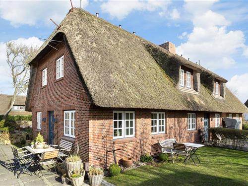 Ferienhaus - 3 Personen -  - C.-P.-Hansen-Allee - 25980 - Sylt / Ot Keitum