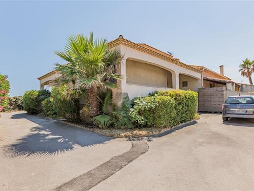 Holiday home - 7 persons -  - Impasse des Foulques - 34110 - Frontignan