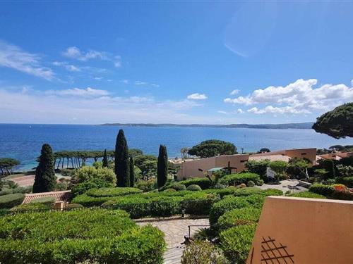 Holiday home - 6 persons -  - 83120 - Sainte Maxime