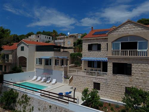 Holiday apartment - 10 persons -  - Put ružmarina - 21425 - Selca