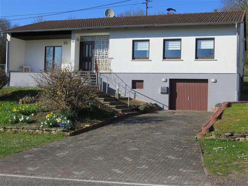 Ferienwohnung - 4 Personen -  - Rammelfangerstr. - 66798 - Wallerfangen