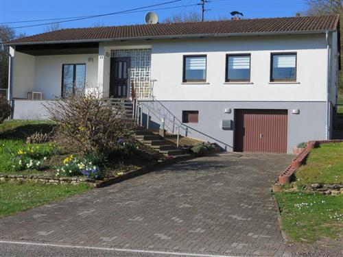 Ferienwohnung - 4 Personen -  - Rammelfangerstr. - 66798 - Wallerfangen