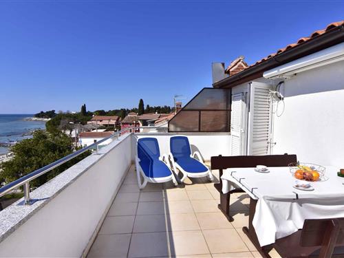 Holiday Home/Apartment - 4 persons -  - 52470 - Umag