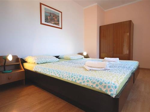 Holiday Home/Apartment - 4 persons -  - Njivice - 51512 - Njivice