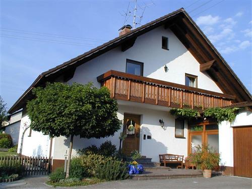 Holiday Home/Apartment - 5 persons -  - Nordendstr. - 89352 - Ellzee