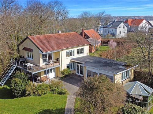 Sommerhus - 15 personer -  - Lindevej - 7620 - Lemvig