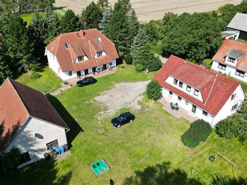 Holiday Home/Apartment - 2 persons -  - Fünf Ferienunterkünfte im Herzen der Insel - 18528 - Patzig