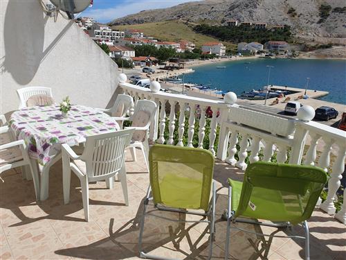 Holiday Home/Apartment - 6 persons -  - Metajna - 53296 - Metajna