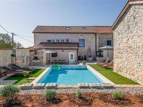 Sommerhus - 8 personer -  - Cveki - Duga Uvala-Cokuni - 52208 - Duga Uvala