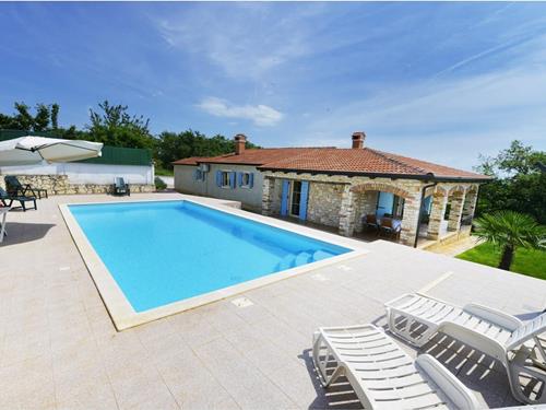 Villa - 8 personer -  - 52464 - Brnobici