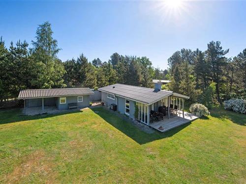 Holiday home - 6 persons -  - Klokkelyngen - 5390 - Martofte