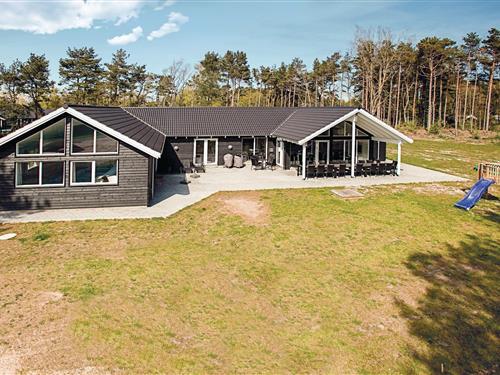 Holiday Home/Apartment - 20 persons -  - Mosestien - Snogebæk - 3730 - Nexø