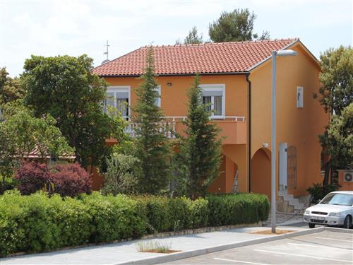 Holiday apartment - 5 persons -  - Ulica I - 23231 - Petrcane
