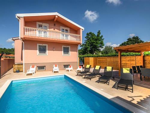 Holiday home - 8 persons -  - Radeki Glavica - Pula-Radeki Glavica - 52206 - Marcana