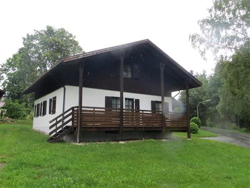 Sommerhus - 8 personer -  - Waldferiendorf - 94209 - Regen