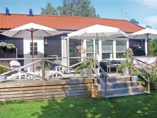 Holiday Home/Apartment - 4 persons -  - Hellvi Stengrinde - Lärbro/Hide - 624 50 - Lärbro