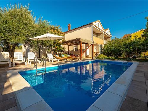 Sommerhus - 10 personer -  - Bana Josipa Jelacica - Nin-Vrsi - 23235 - Vrsi