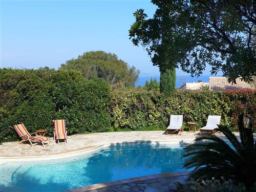 Holiday home - 6 persons -  - Les Issambres - 83380