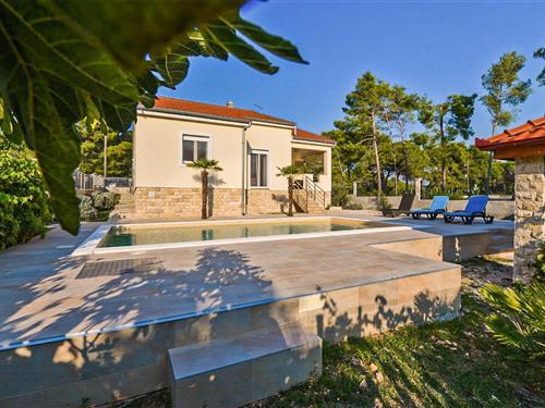 Sommerhus - 6 personer -  - Ulica Opatice Cike - Zadar - Bibinje - 23205 - Bibinje