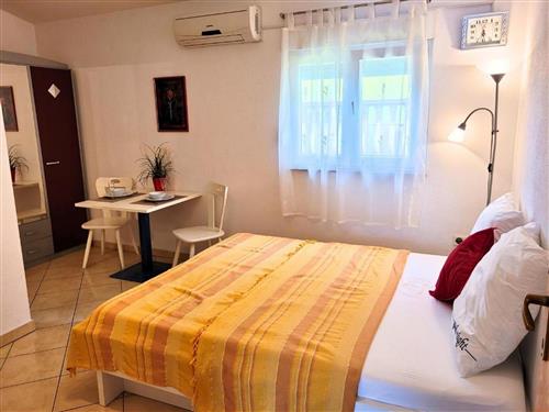 Holiday Home/Apartment - 2 persons -  - Vir - 23234 - Vir