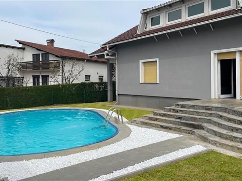 Sommerhus - 6 personer -  - Ulica Grge Novaka - Zagreb-Sesvete - 10360 - Sesvete