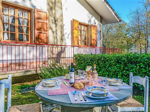 Sommerhus - 8 personer -  - Pistoia - 51010