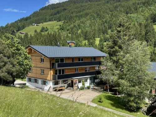 Holiday home - 8 persons -  - 6992 - Hirschegg
