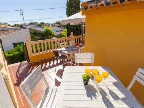 Holiday Home/Apartment - 6 persons -  - 03140 - Guardamar