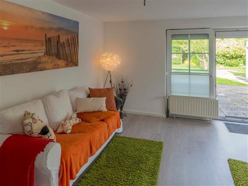 Holiday Home/Apartment - 5 persons -  - Walther-Rathenaustraße - 26452 - Sande
