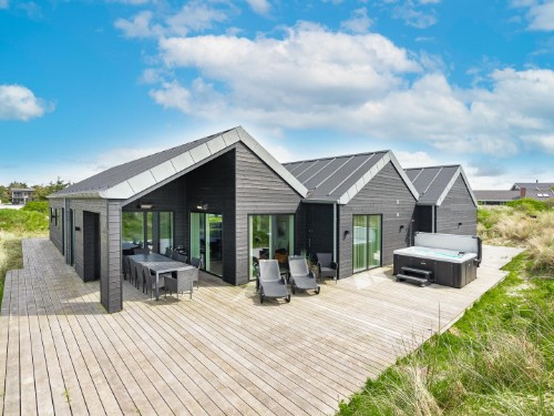 Sommerhus - 10 personer -  - Gyvelvej 7 A - 6854 - Henne Strand