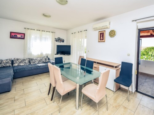 Ferienhaus - 8 Personen -  - 23243 - Maslenica