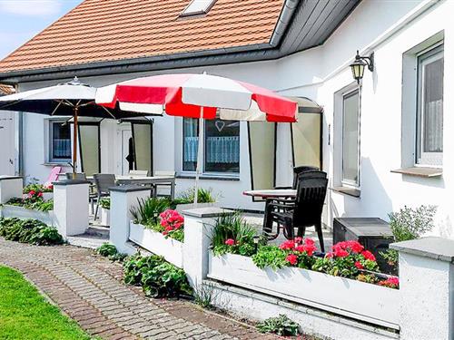 Holiday Home/Apartment - 2 persons -  - Wiesenstr. - 18374 - Zingst