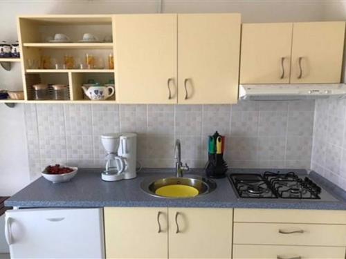 Holiday apartment - 2 persons -  - 21420 - Bol