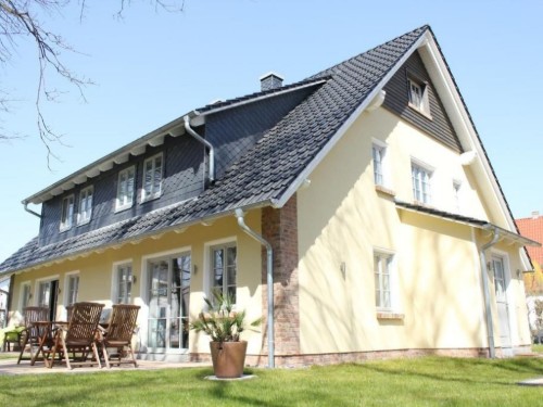 Ferienwohnung - 9 Personen -  - Dorfstraße - 18586 - Baabe (Ostseebad)