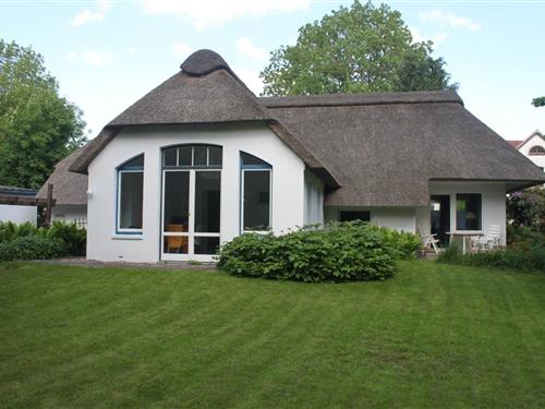 Holiday Home/Apartment - 5 persons -  - Gartenweg - 26969 - Stollhamm