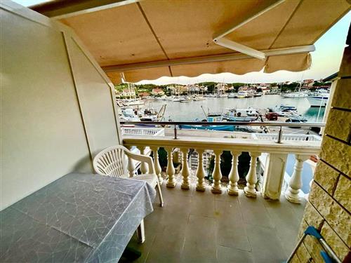 Holiday Home/Apartment - 4 persons -  - Jezera - 22242 - Jezera