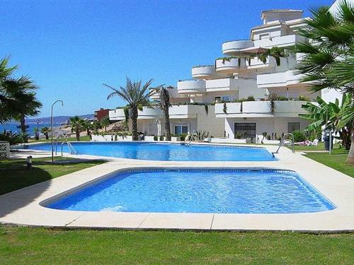 Sommerhus - 7 personer -  - 29690 - Bahia De Casares\/ Casare