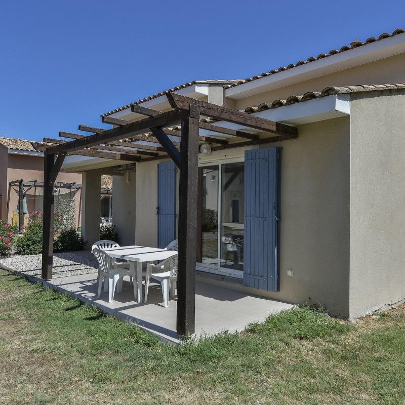 Sommerhus - 4 personer -  - 84450 - Saint Saturnin Les Avigno