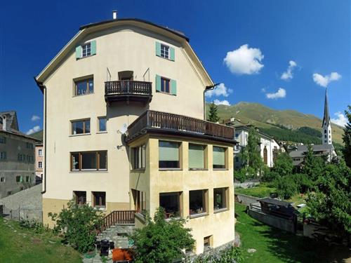 Holiday Home/Apartment - 3 persons -  - Stradun - 7524 - Zuoz