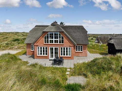 Sommerhus - 8 personer -  - Fyrvej 84 A - 6857 - Blåvand