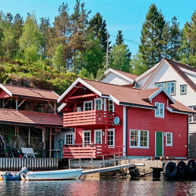  - 6 personer -  - Risneskaien - Risnes I Masfjorden - 5986 - Hosteland