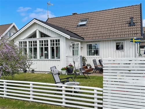 Holiday Home/Apartment - 6 persons -  - Ängeviken - 47191 - Klövedal