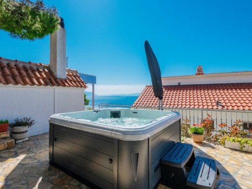 Holiday home - 6 persons -  - Put zala - Omis-Marusici - 21310 - Marusici