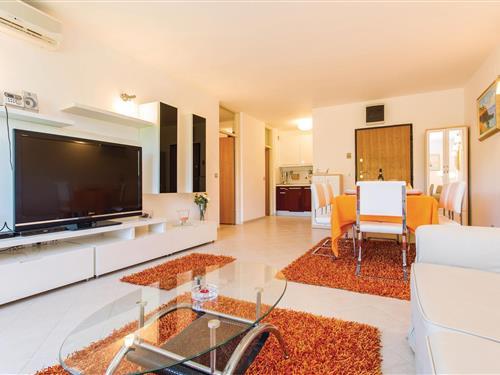 Holiday apartment - 4 persons -  - Cvjetni trg - Krk-Njivice - 51512 - Njivice