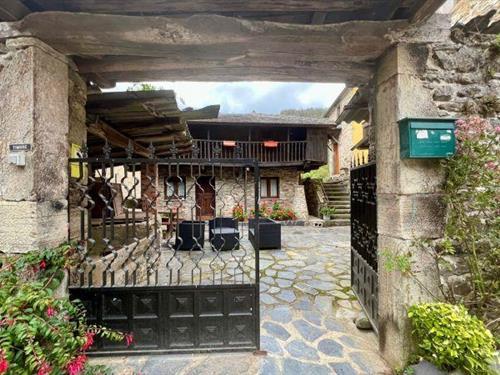 Holiday Home/Apartment - 5 persons -  - 33873 - Tineo