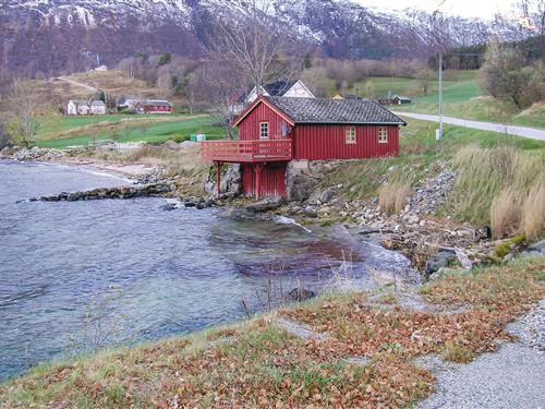 Holiday home - 5 persons -  - Øverås - Eresfjord/Øverås - 6470 - Eresfjord