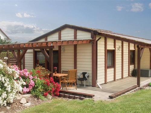 Sommerhus - 4 personer -  - Plüggendamm - 18317 - Saal