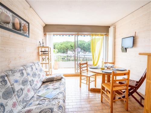 Holiday Home/Apartment - 4 persons -  - Port Camargue - 30240